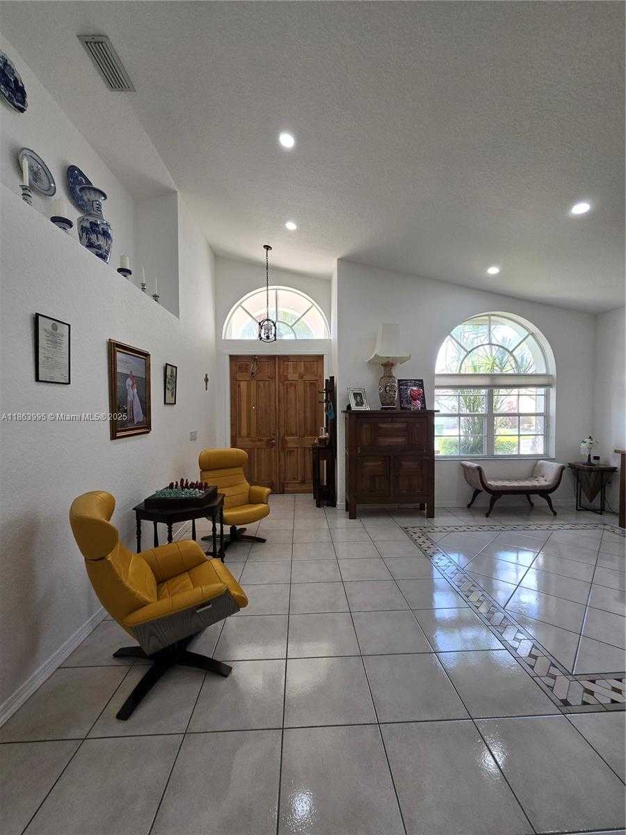 Small Image of 15661 SOUTH WEST 16TH CT, Pembroke Pines Number 5