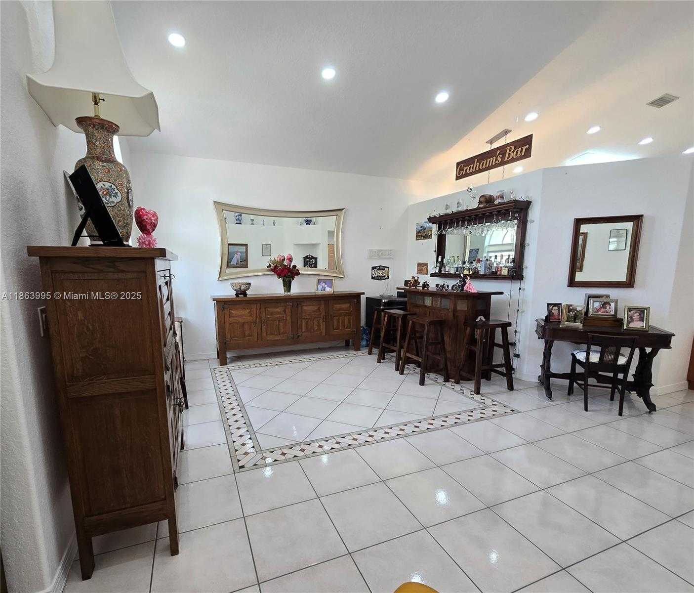 Small Image of 15661 SOUTH WEST 16TH CT, Pembroke Pines Number 6