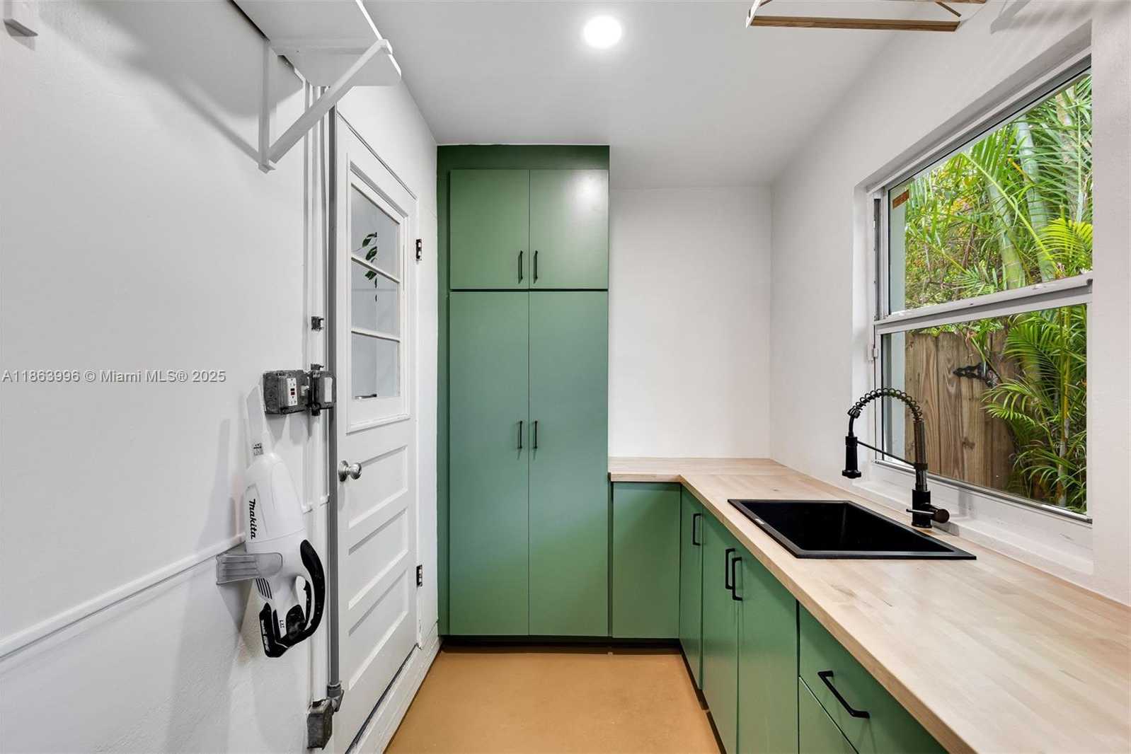 Small Image of 244 NORTH WEST 44TH ST, Miami Number 18