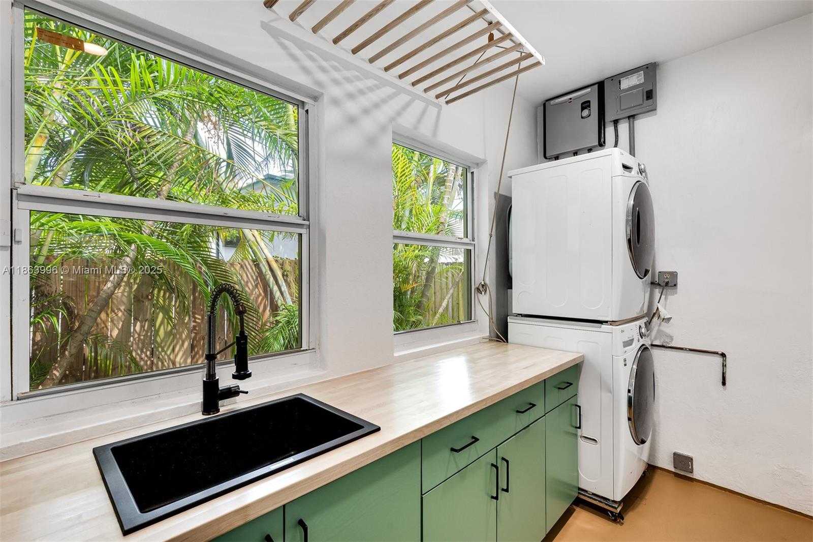 Small Image of 244 NORTH WEST 44TH ST, Miami Number 19