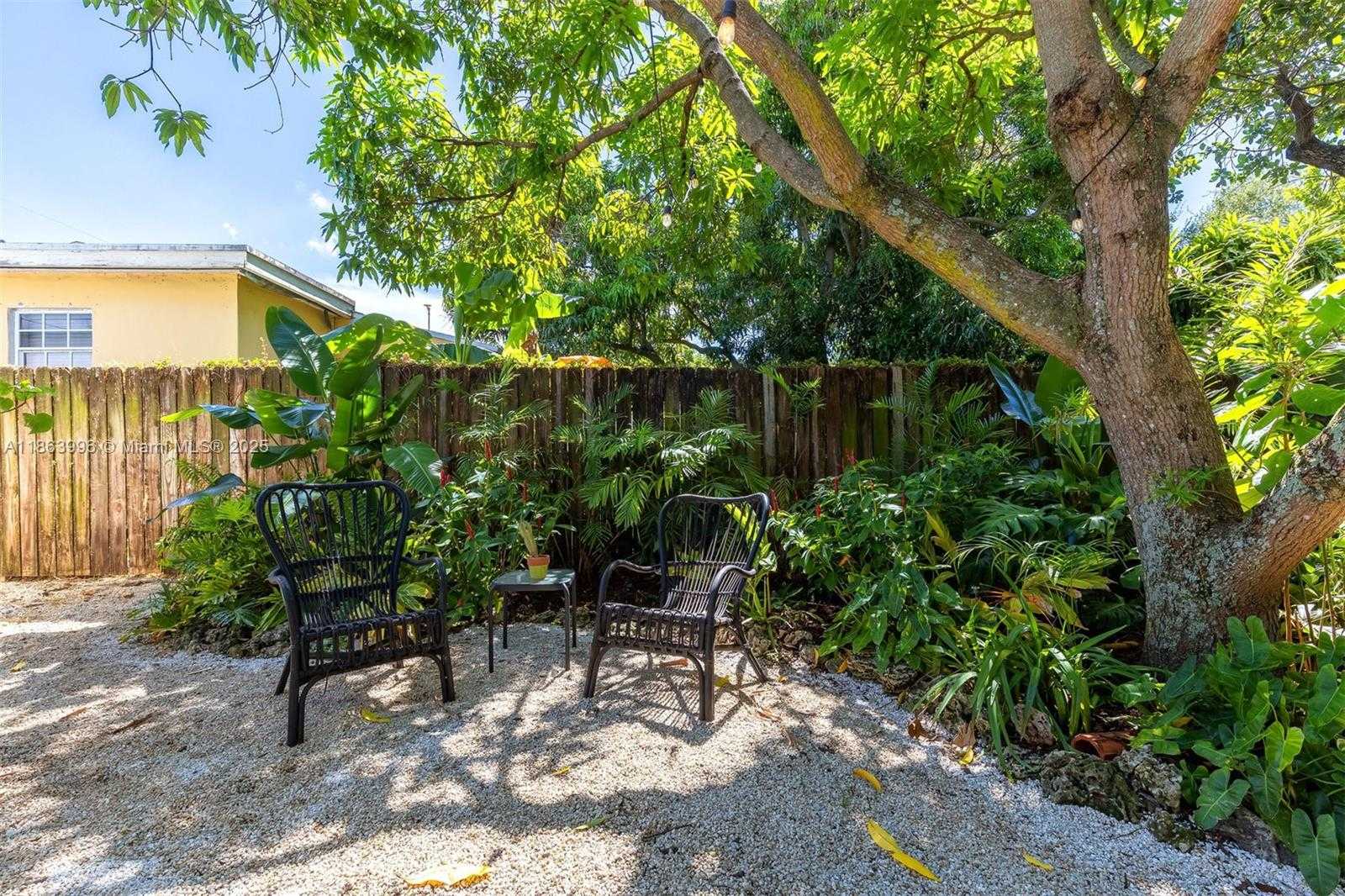 Small Image of 244 NORTH WEST 44TH ST, Miami Number 21