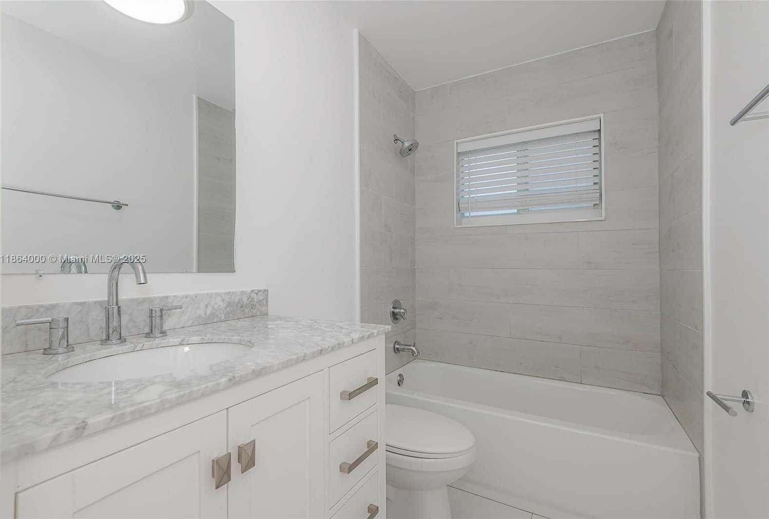 Small Image of Oakland Park Number 9