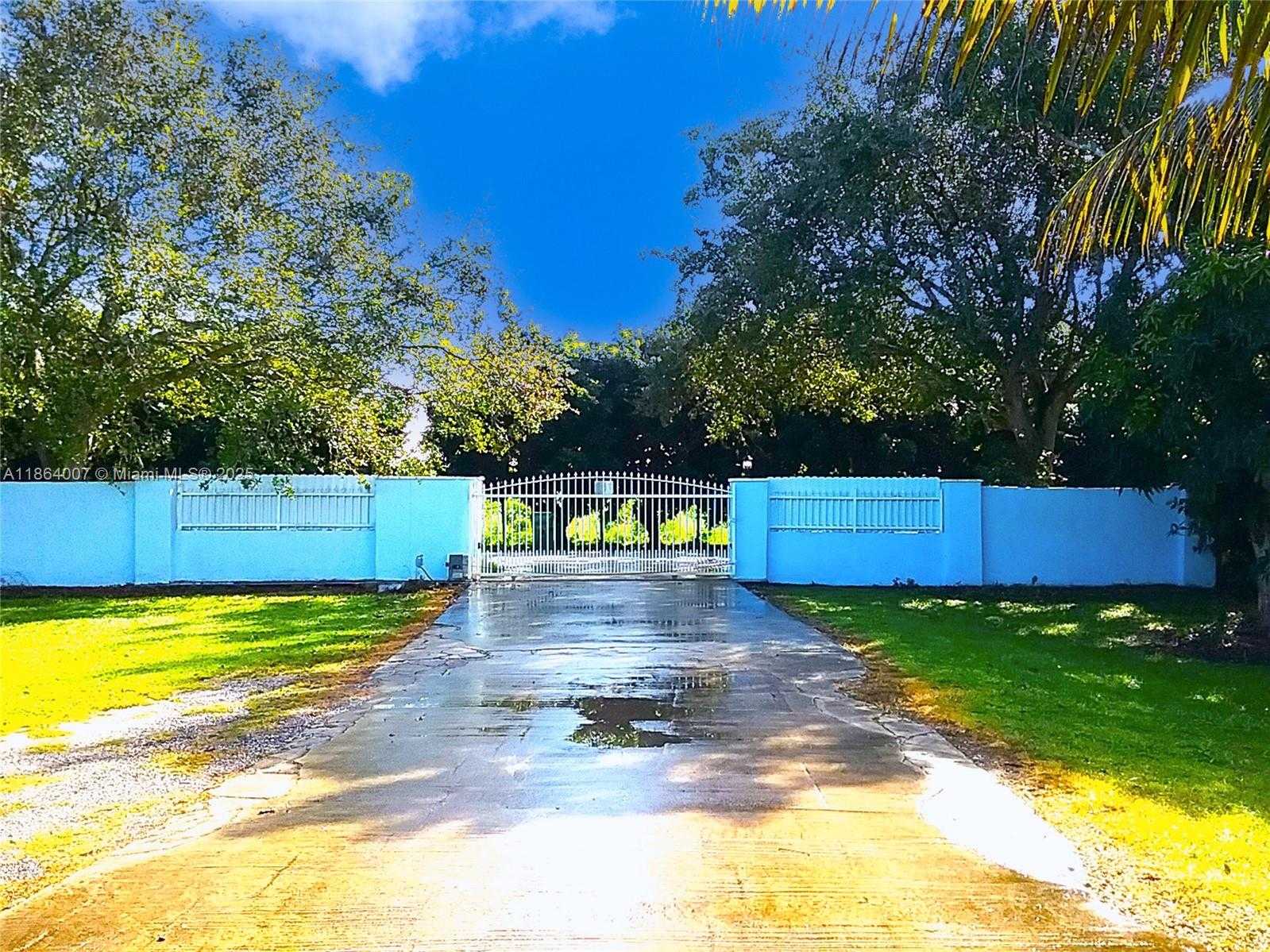 Small Image of 36520 SOUTH WEST 214TH AVE, Homestead Number 2