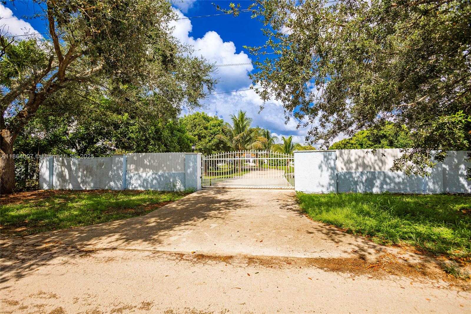 Small Image of 36520 SOUTH WEST 214TH AVE, Homestead Number 9