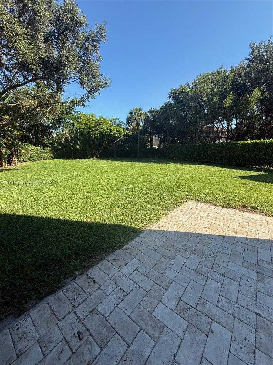 Small Image of 1061 GROVE PARK CIR, Boynton Beach Number 8