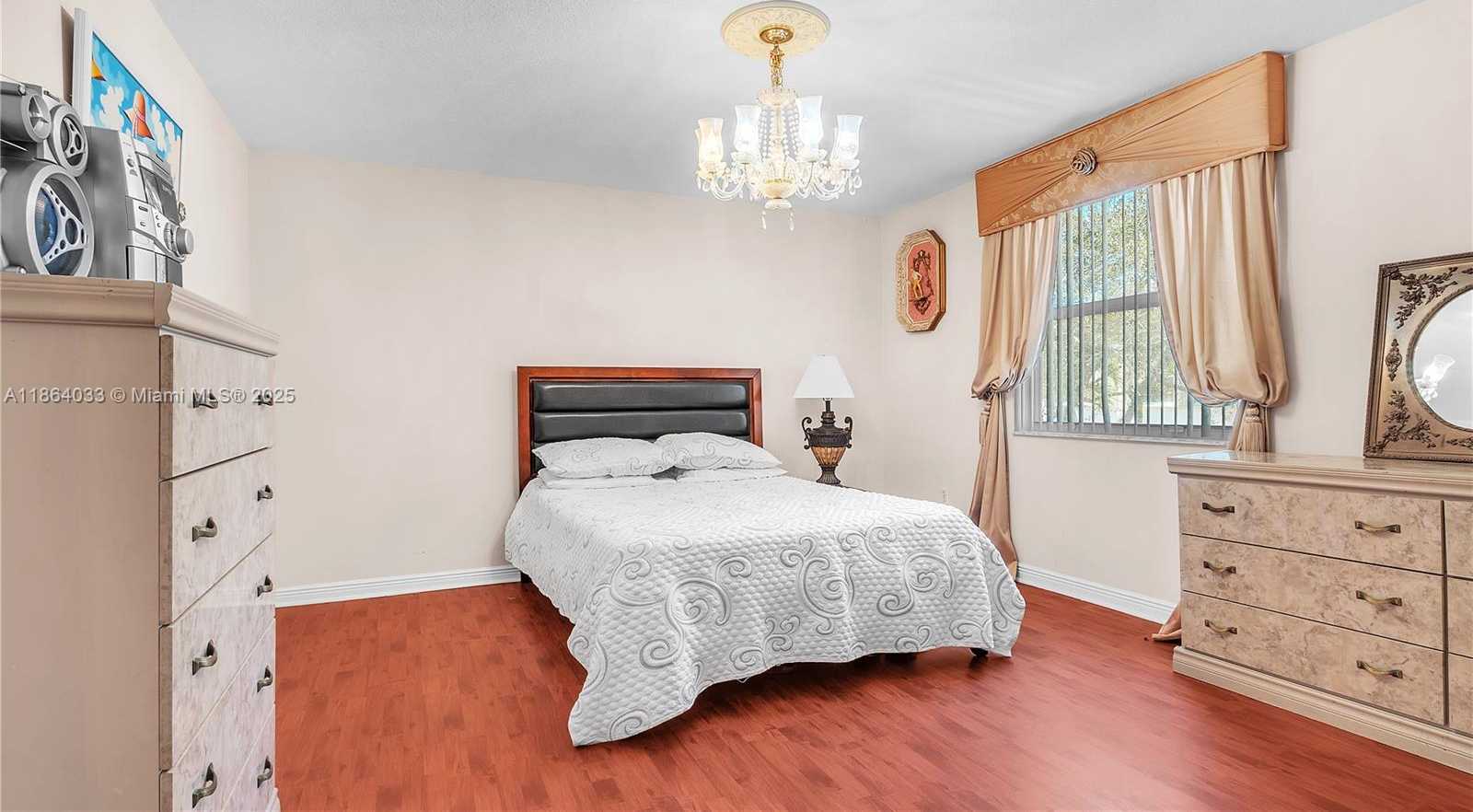 Small Image of 5062 SOUTH WEST 167TH AVE, Miramar Number 53