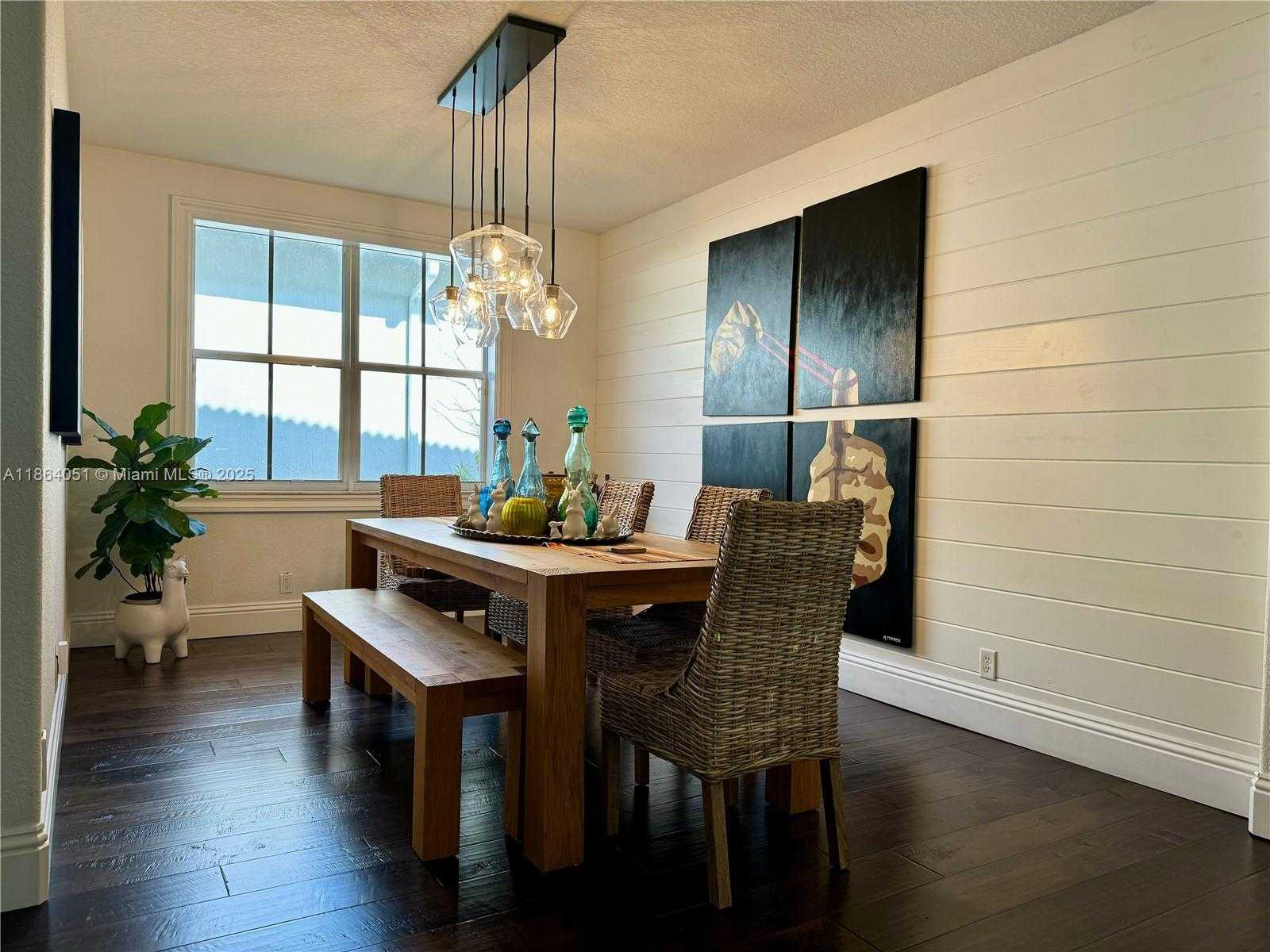 Small Image of 1307 PEREGRINE WAY, Weston Number 14