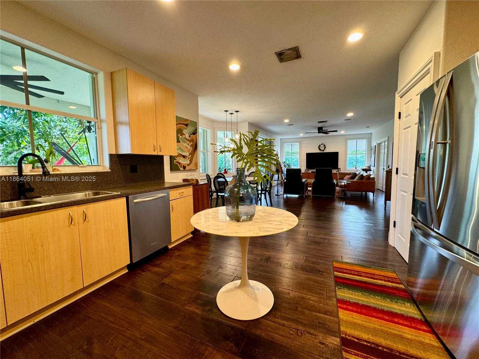 Small Image of 1307 PEREGRINE WAY, Weston Number 22