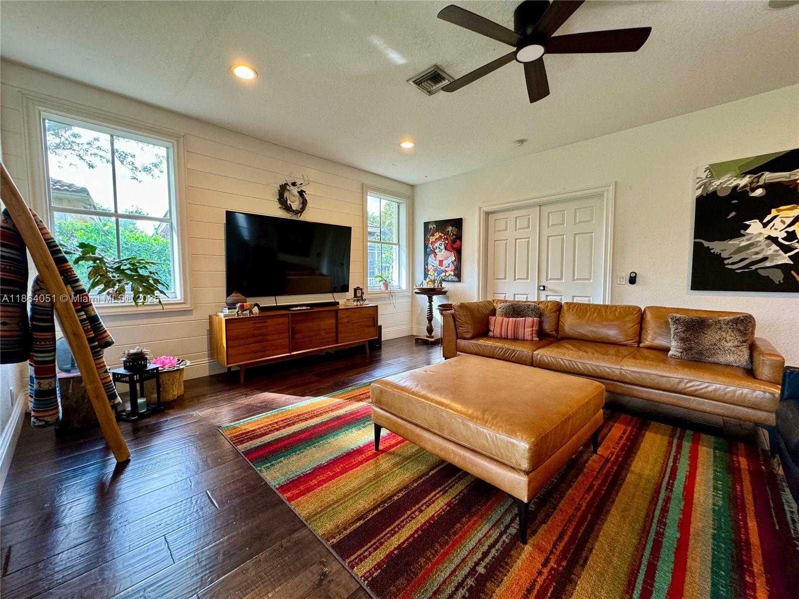 Small Image of 1307 PEREGRINE WAY, Weston Number 26