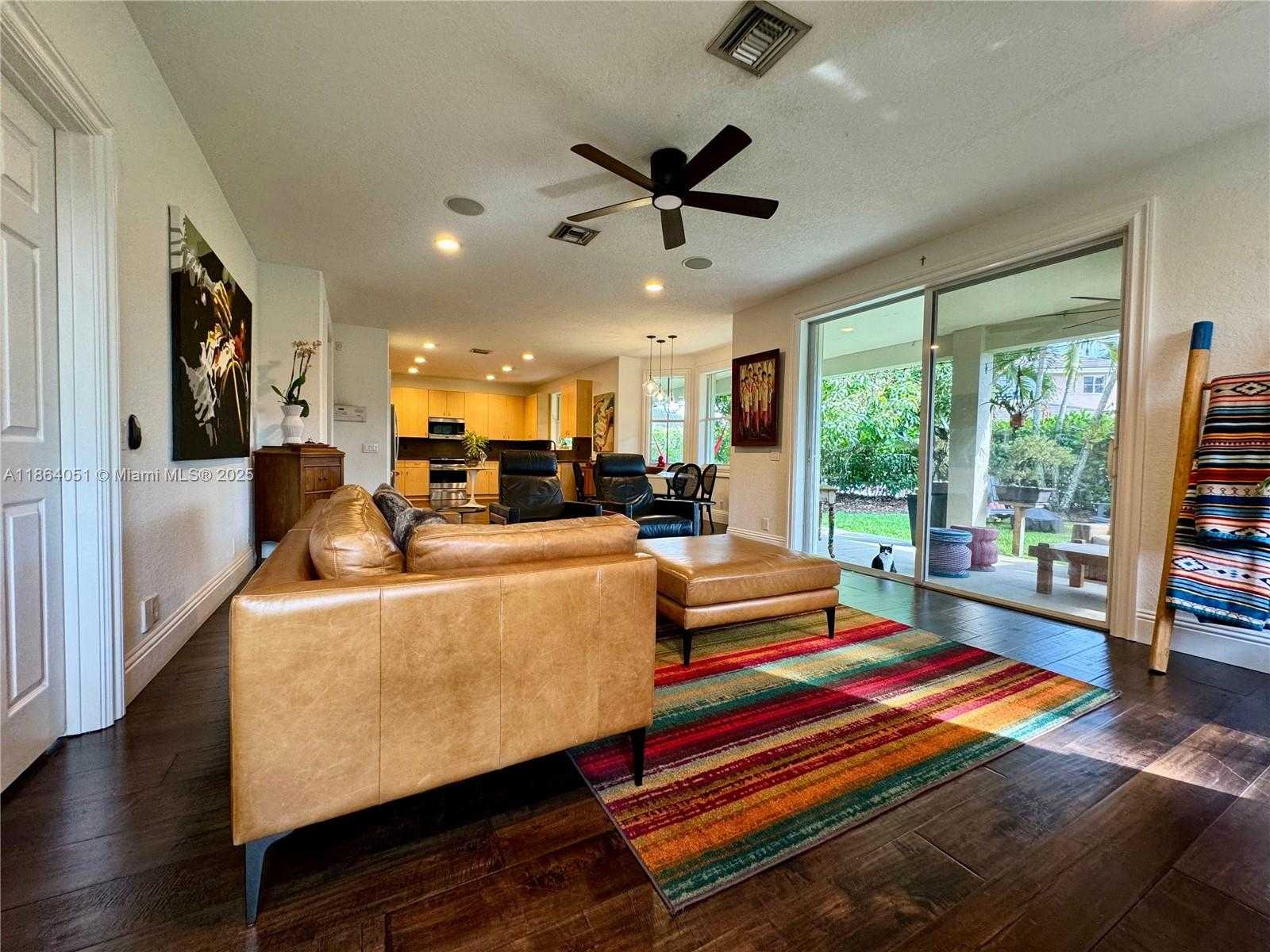 Small Image of 1307 PEREGRINE WAY, Weston Number 27