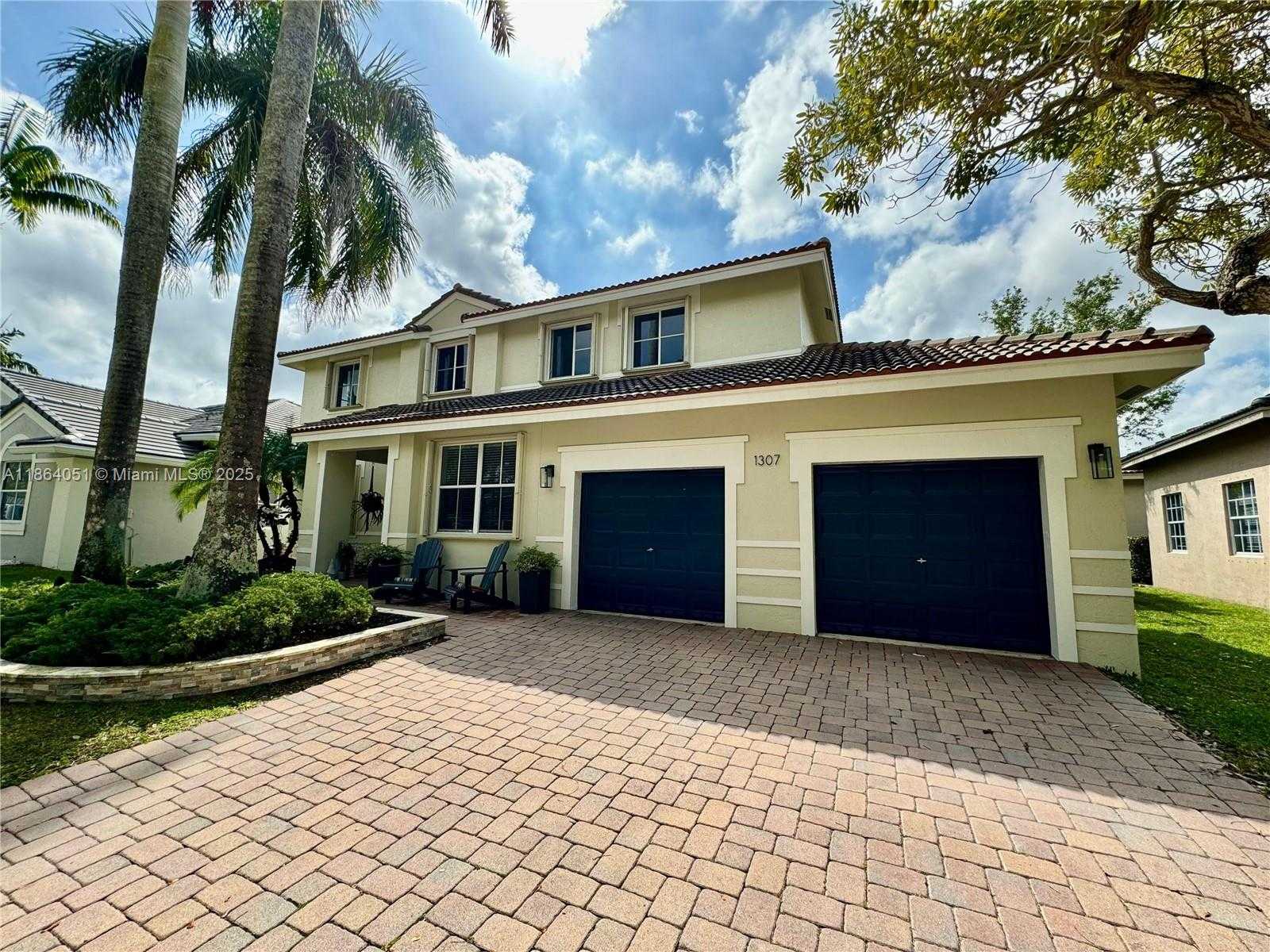 Small Image of 1307 PEREGRINE WAY, Weston Number 4