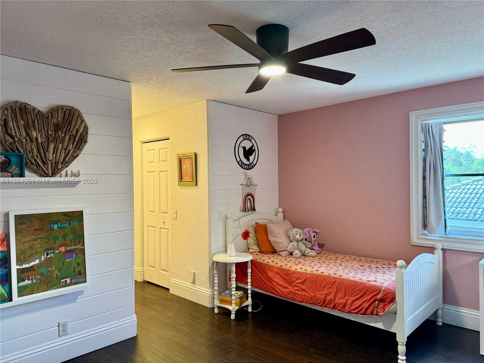 Small Image of 1307 PEREGRINE WAY, Weston Number 51