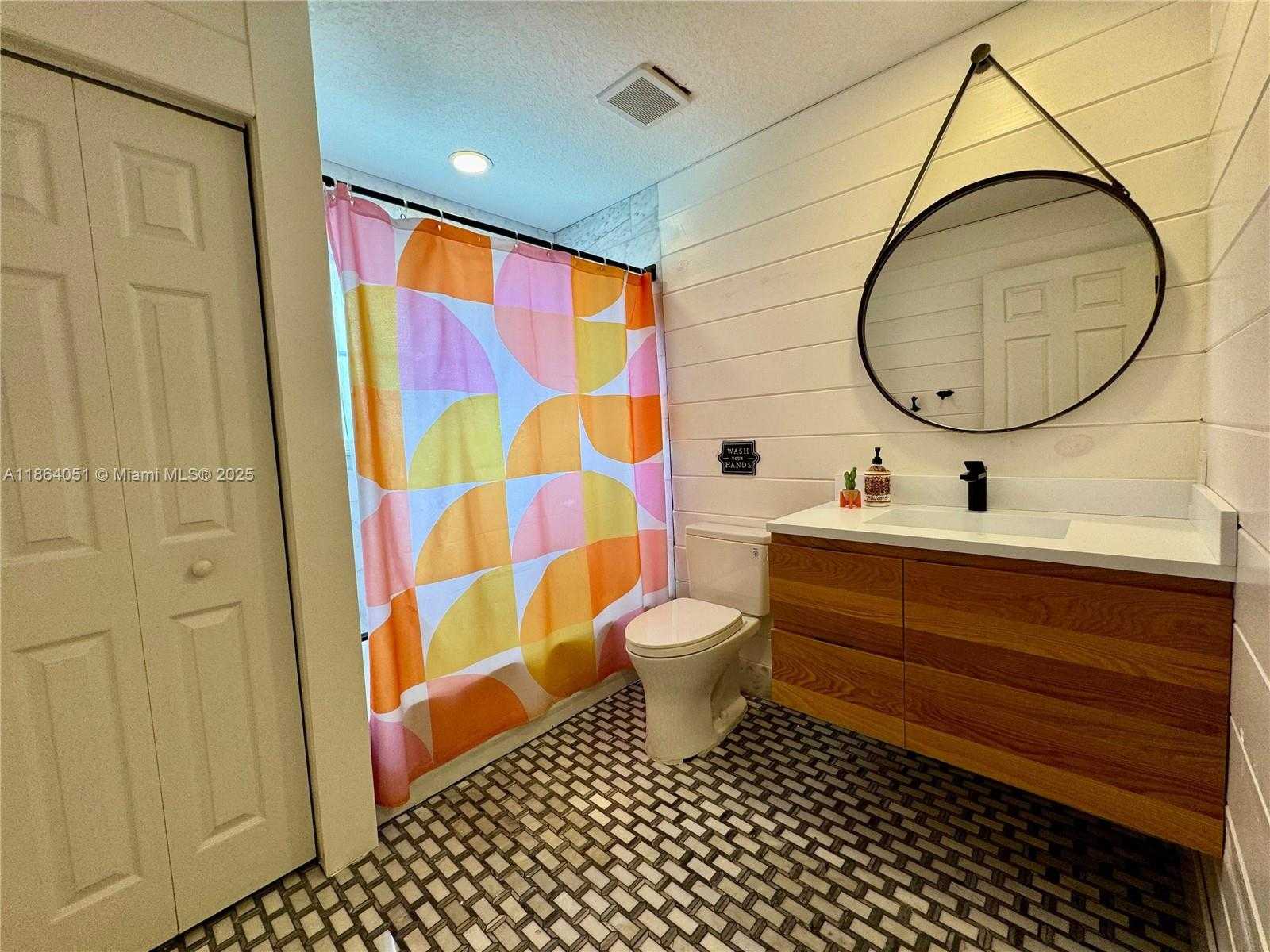 Small Image of 1307 PEREGRINE WAY, Weston Number 53