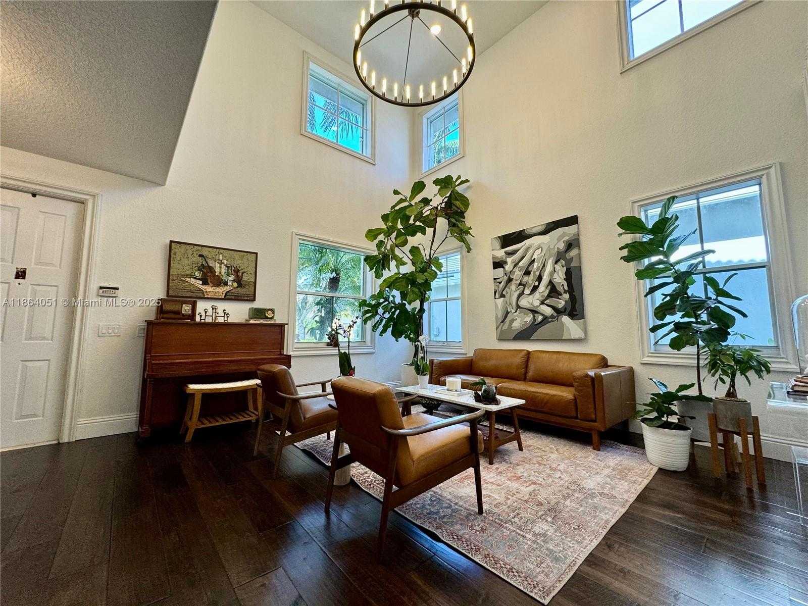 Small Image of 1307 PEREGRINE WAY, Weston Number 6
