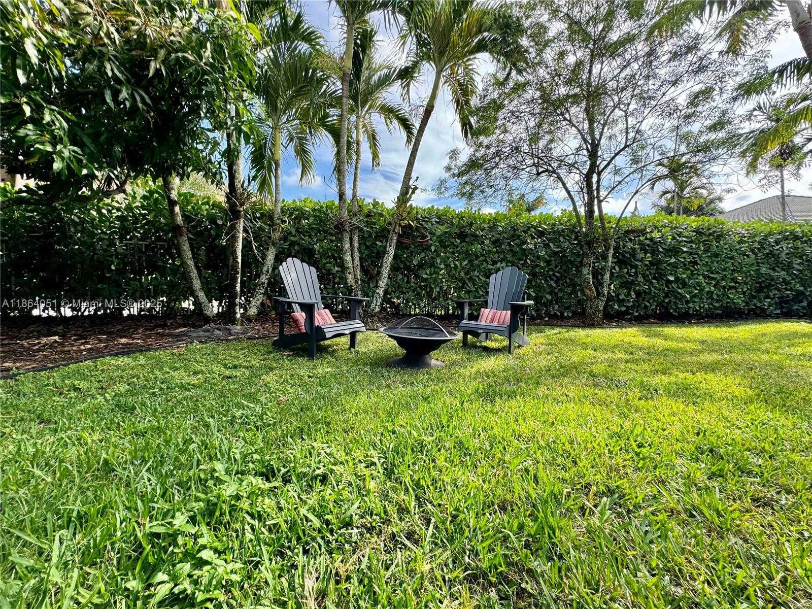 Small Image of 1307 PEREGRINE WAY, Weston Number 60