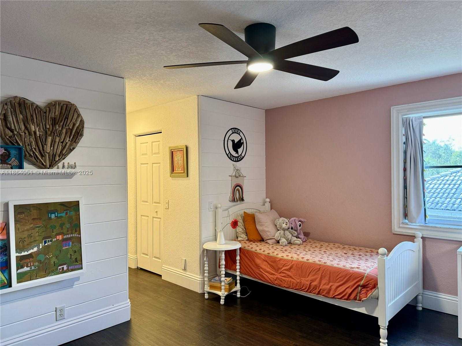 Small Image of 1307 PEREGRINE WAY, Weston Number 71