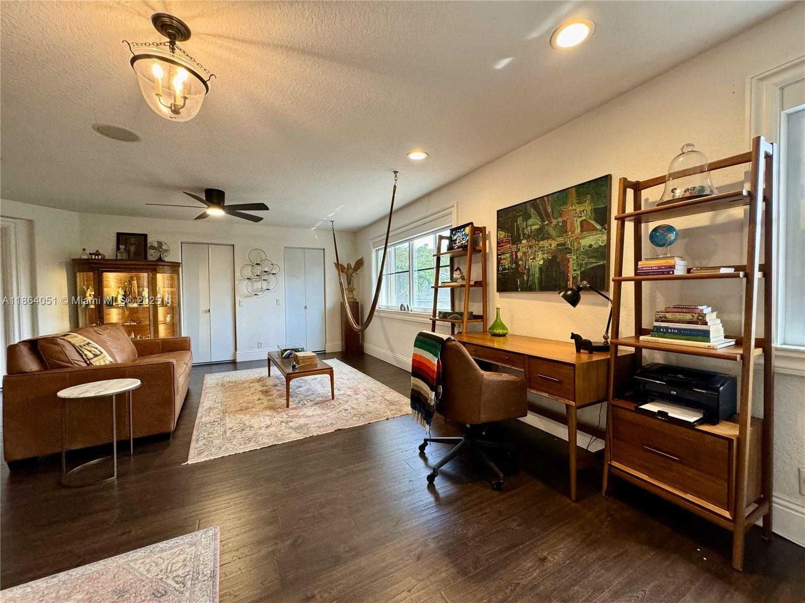 Small Image of 1307 PEREGRINE WAY, Weston Number 91