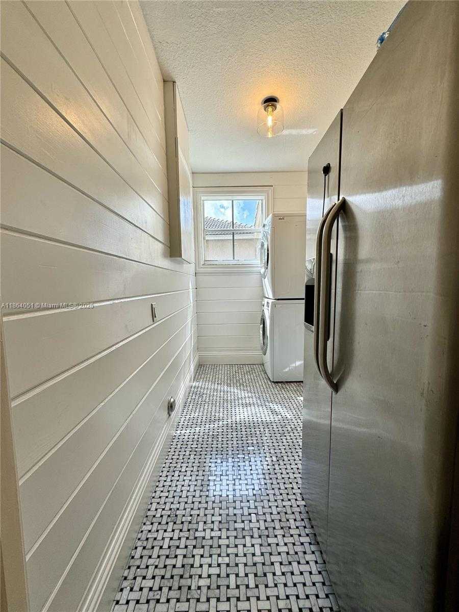 Small Image of 1307 PEREGRINE WAY, Weston Number 95