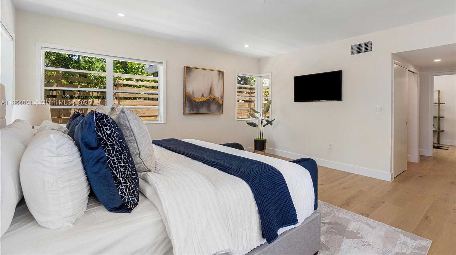 Small Image of 1033 WEST 47TH ST, Miami Beach Number 10
