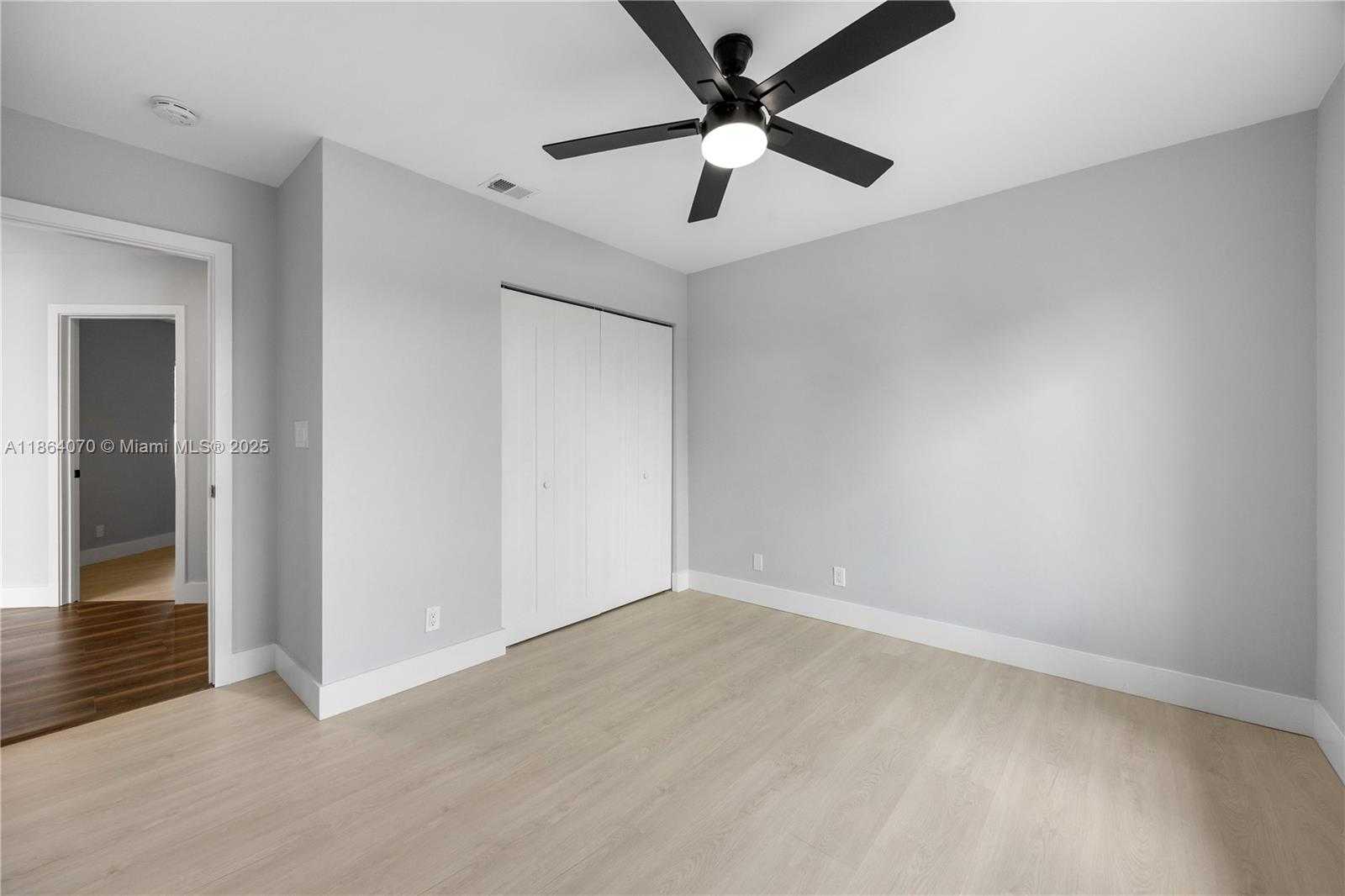 Small Image of 3835 LOMBARDY ST, Hollywood Number 25