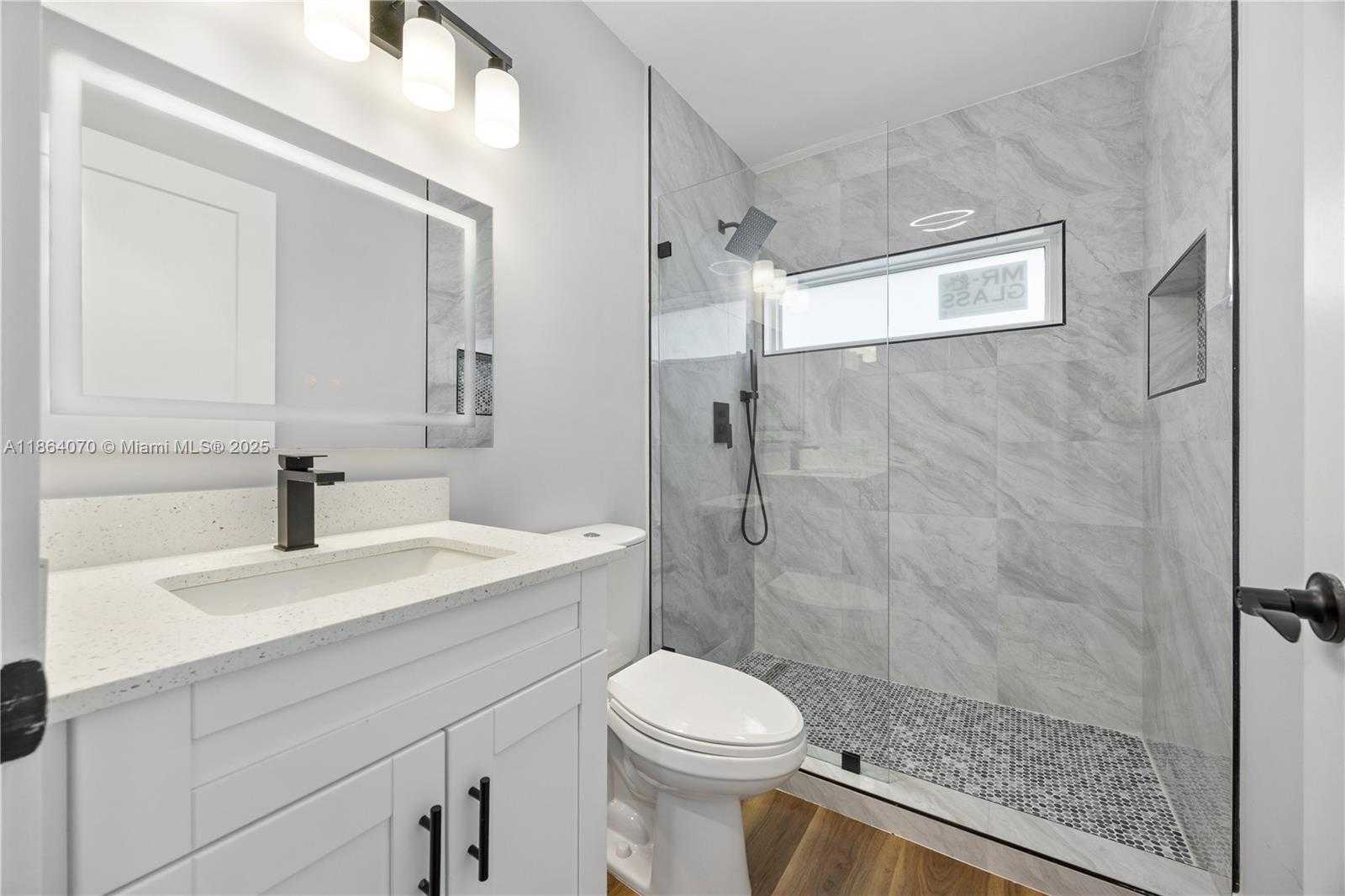Small Image of 3835 LOMBARDY ST, Hollywood Number 27