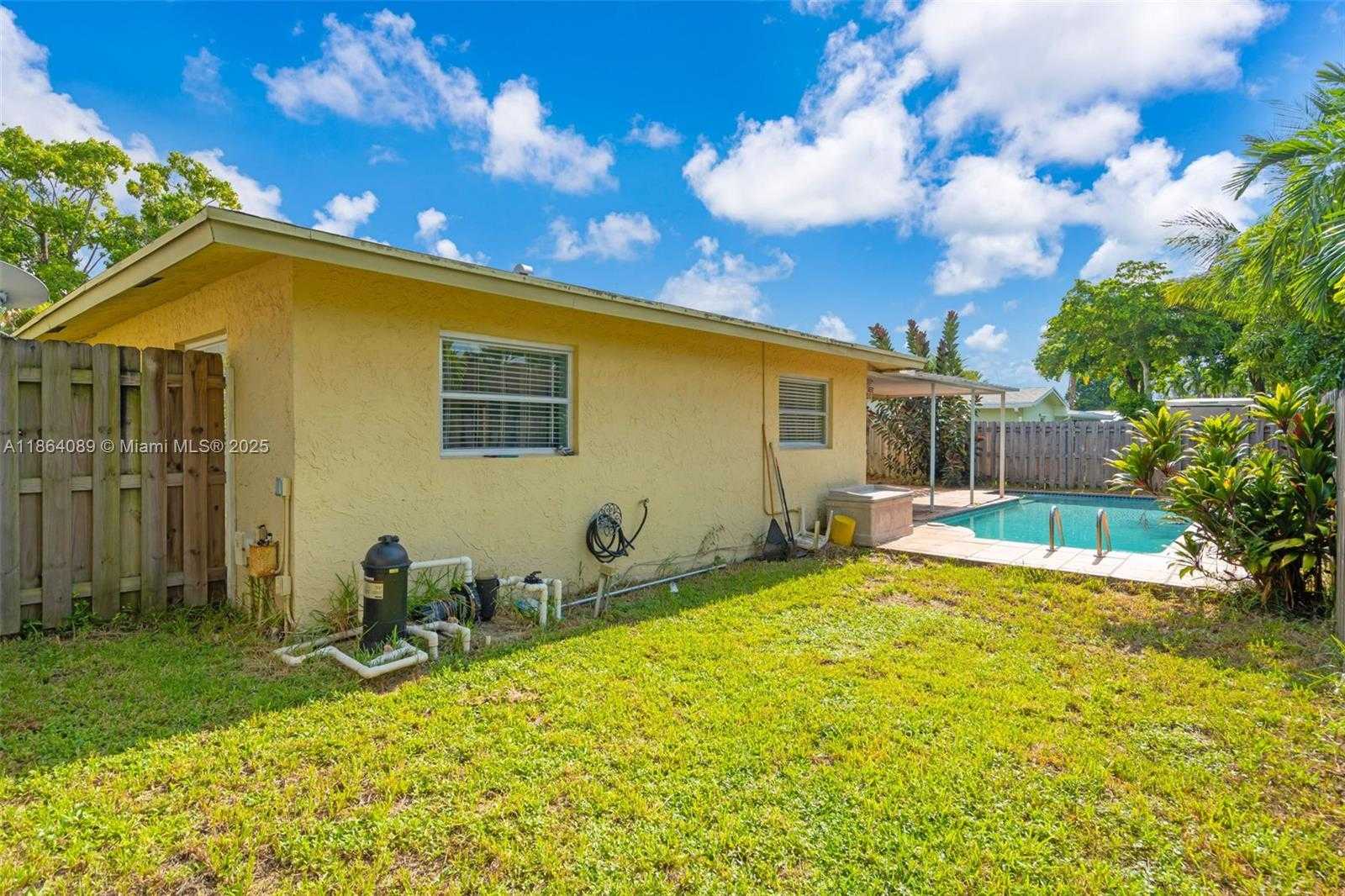 Small Image of 7821 NORTH WEST 45TH ST, Lauderhill Number 21