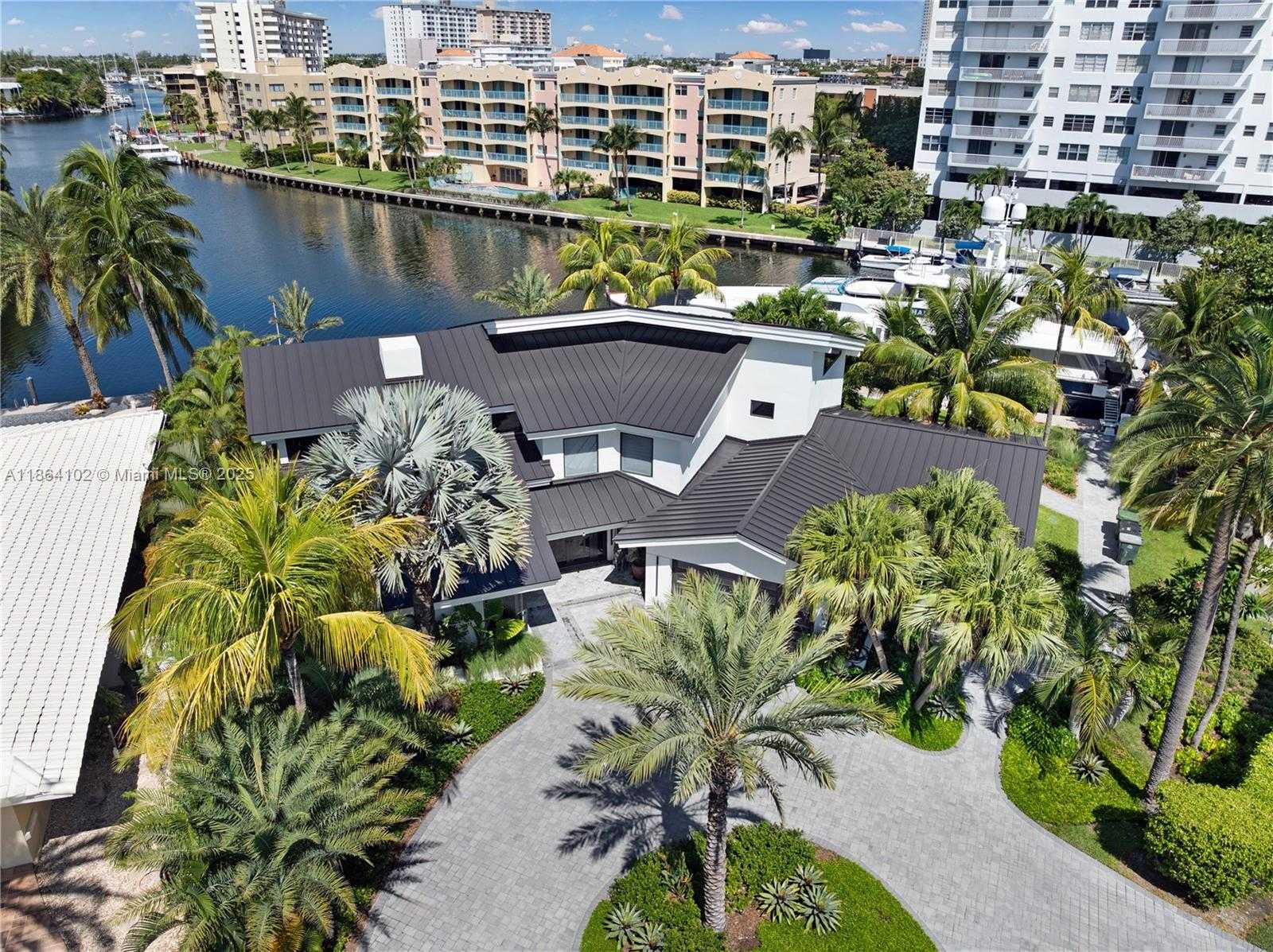 Small Image of 500 PALM DR, Hallandale Beach Number 10