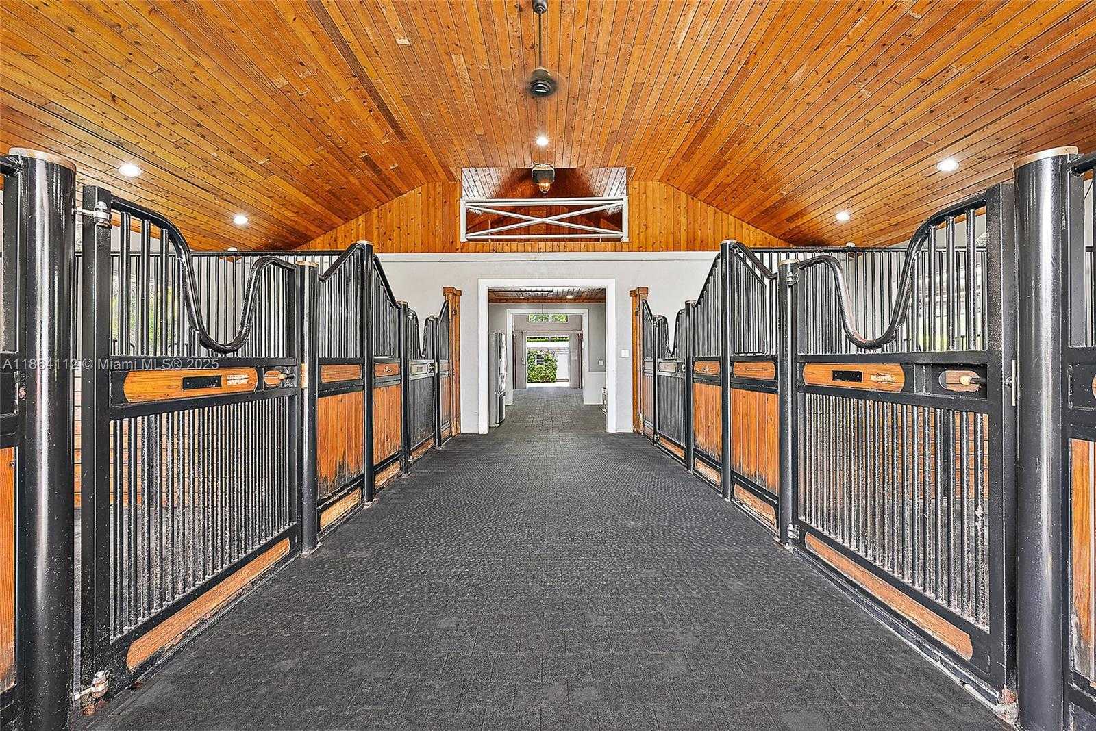 Small Image of 13411 FOX CROFT LN, Palm Beach Gardens Number 3