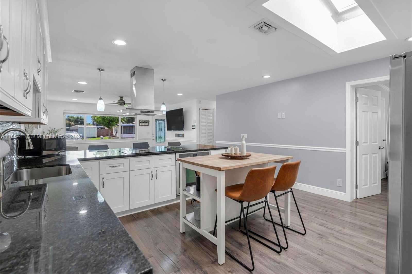 Small Image of 5209 SOUTH WEST 95TH AVE, Cooper City Number 12