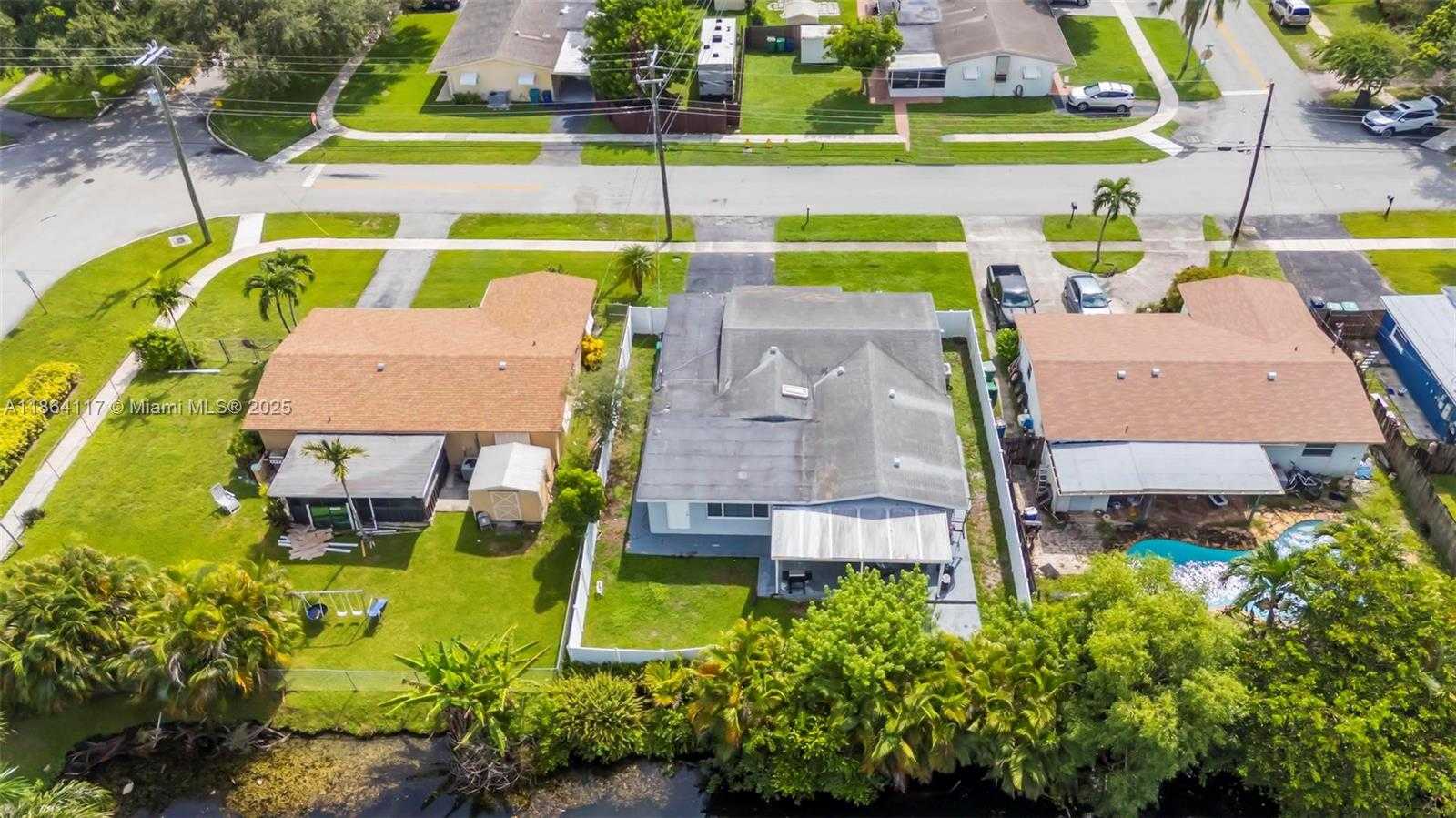 Small Image of 5209 SOUTH WEST 95TH AVE, Cooper City Number 29
