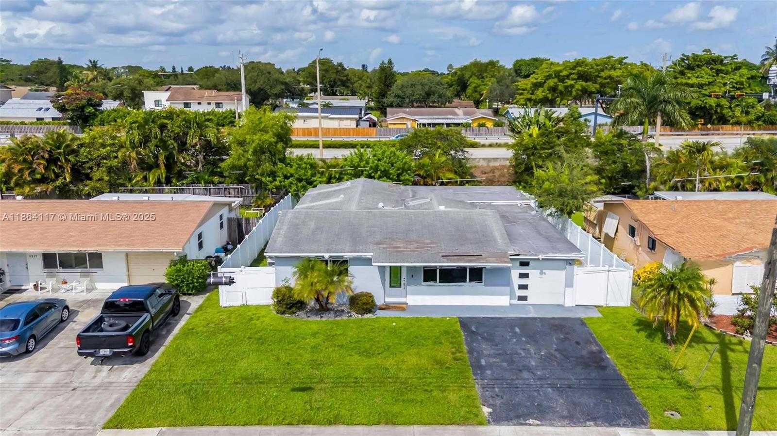 Small Image of 5209 SOUTH WEST 95TH AVE, Cooper City Number 45
