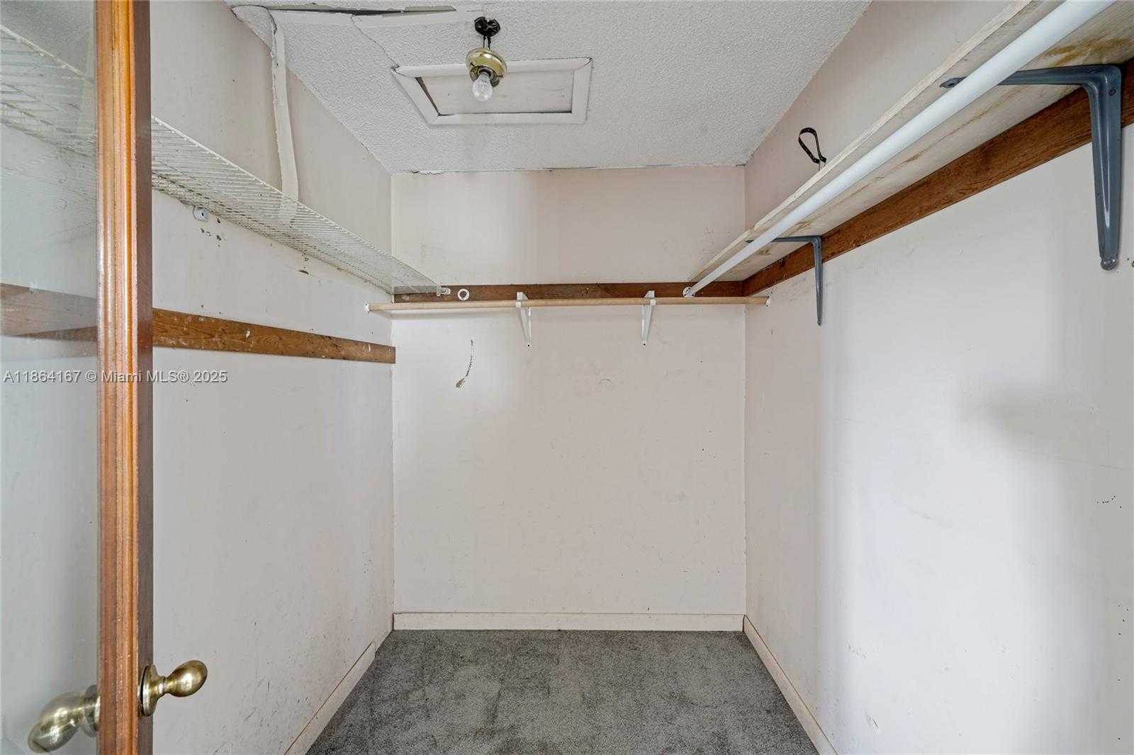 Small Image of 20401 NORTH WEST 22ND AVE, Miami Gardens Number 14