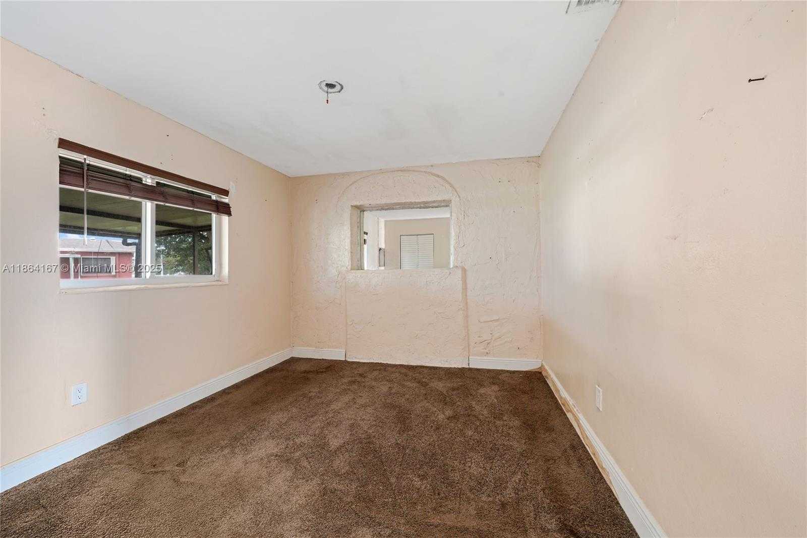 Small Image of 20401 NORTH WEST 22ND AVE, Miami Gardens Number 23
