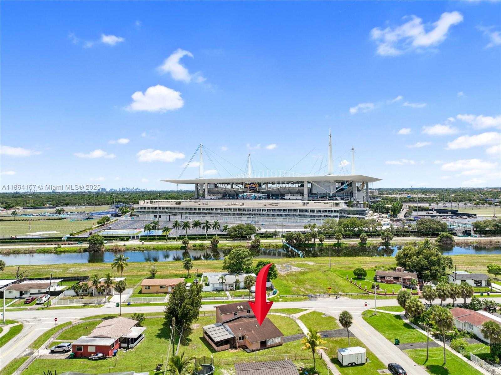 Small Image of 20401 NORTH WEST 22ND AVE, Miami Gardens Number 35
