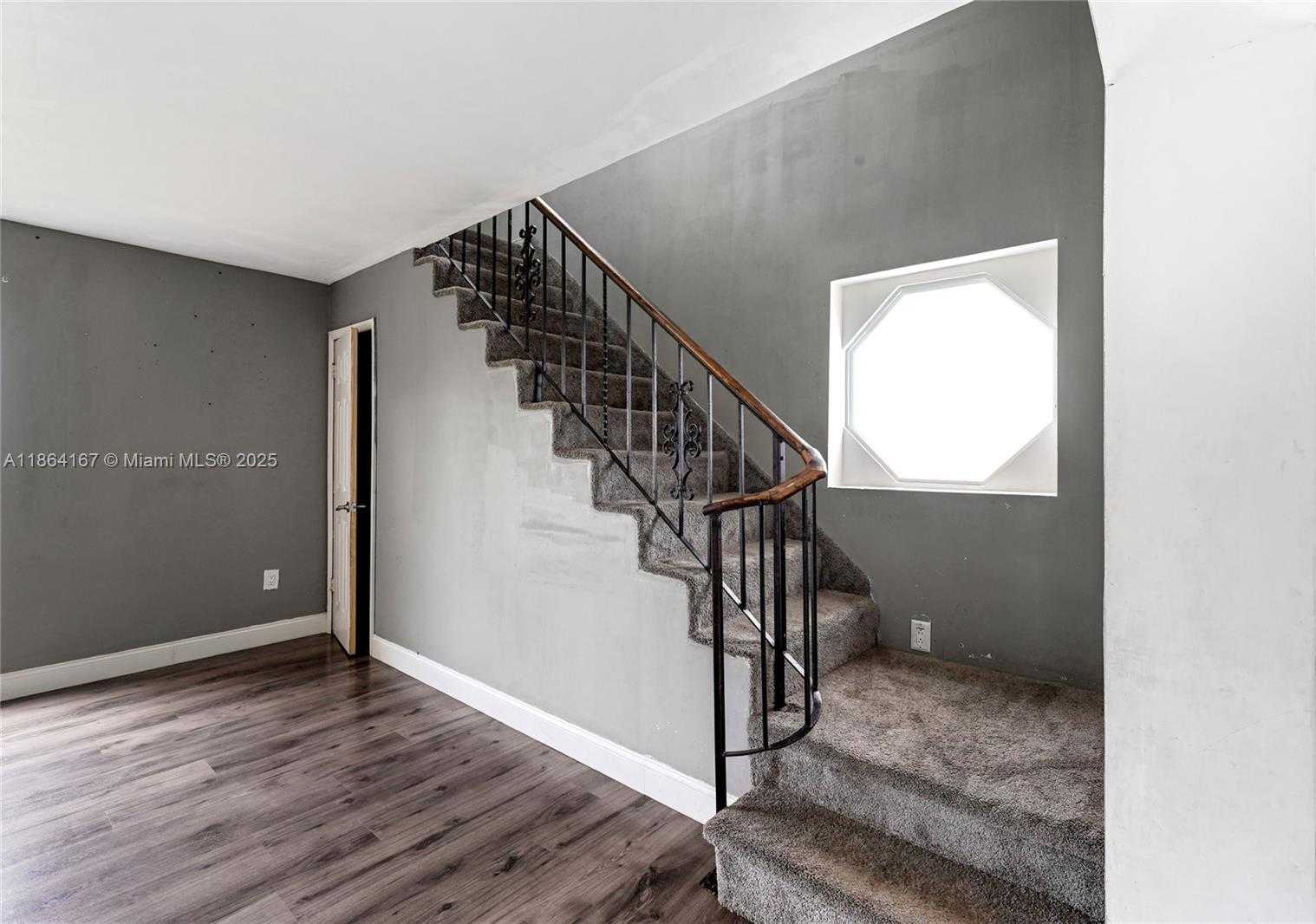 Small Image of 20401 NORTH WEST 22ND AVE, Miami Gardens Number 7