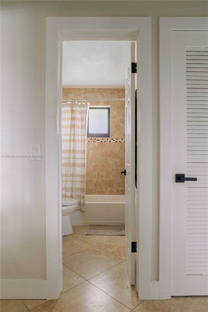 Small Image of 8811 NORTH WEST 15TH ST, Pembroke Pines Number 23