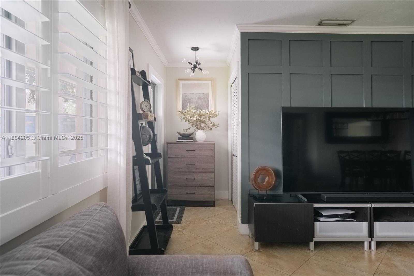 Small Image of 8811 NORTH WEST 15TH ST, Pembroke Pines Number 5