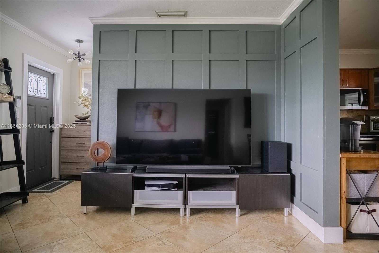 Small Image of 8811 NORTH WEST 15TH ST, Pembroke Pines Number 6