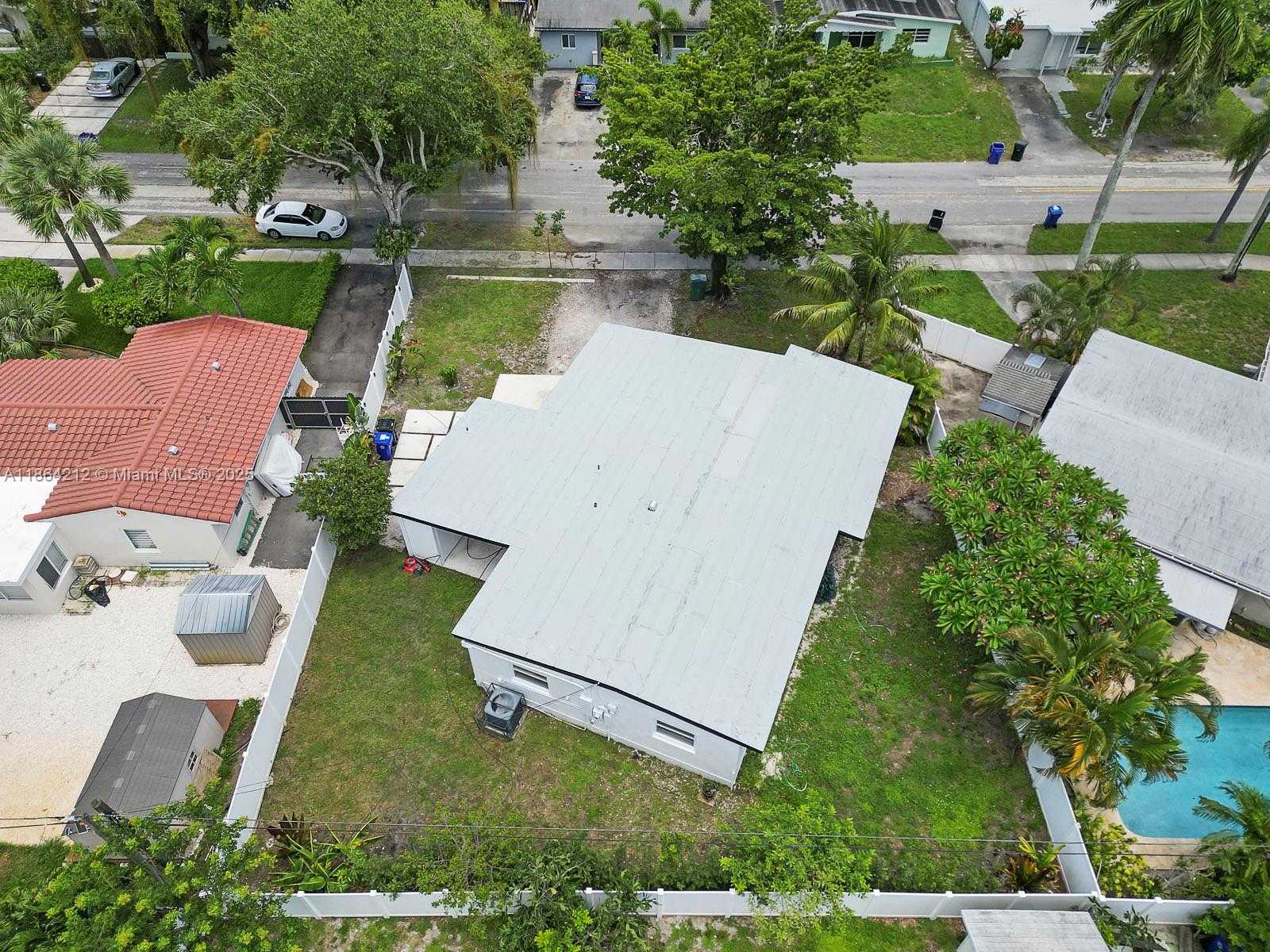 Small Image of 3106 SOUTH WEST 14TH ST, Fort Lauderdale Number 10