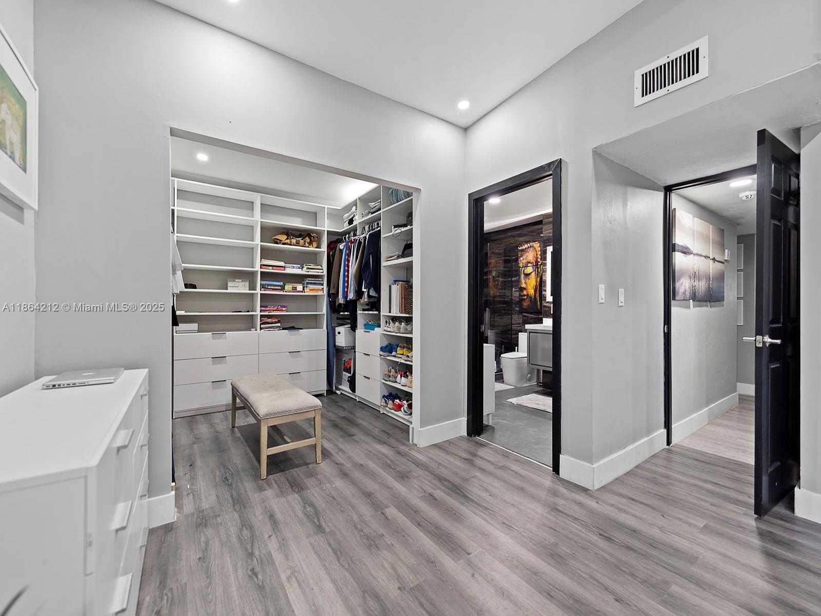 Small Image of 3106 SOUTH WEST 14TH ST, Fort Lauderdale Number 6