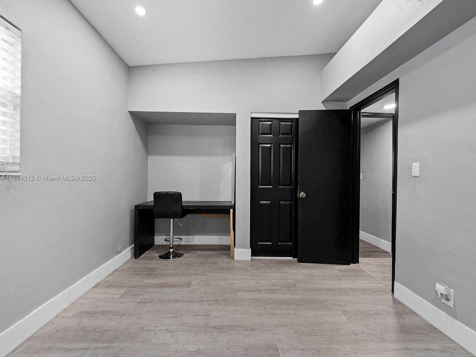 Small Image of 3106 SOUTH WEST 14TH ST, Fort Lauderdale Number 8
