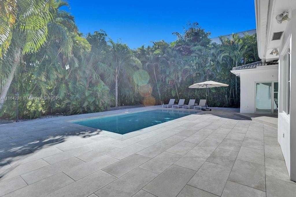Small Image of 685 GOLDEN BEACH DR, Golden Beach Number 26
