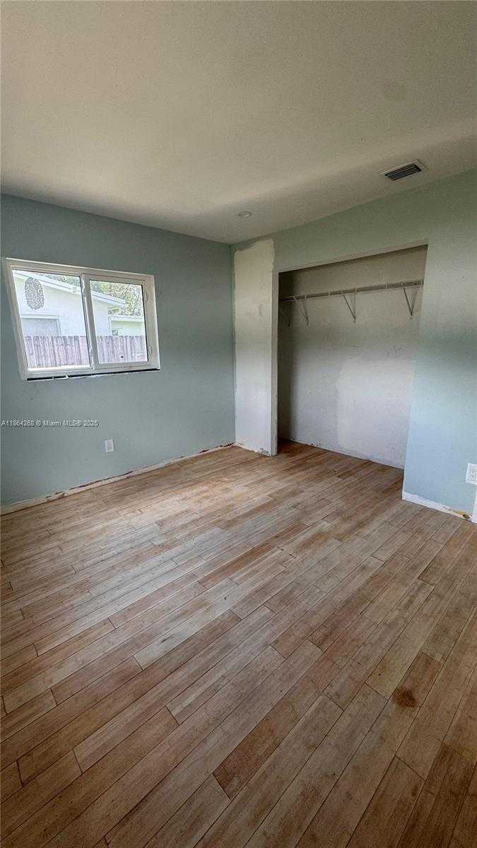 Small Image of 6727 SHERIDAN ST, Hollywood Number 25