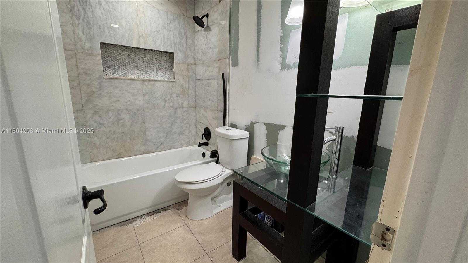 Small Image of 6727 SHERIDAN ST, Hollywood Number 29