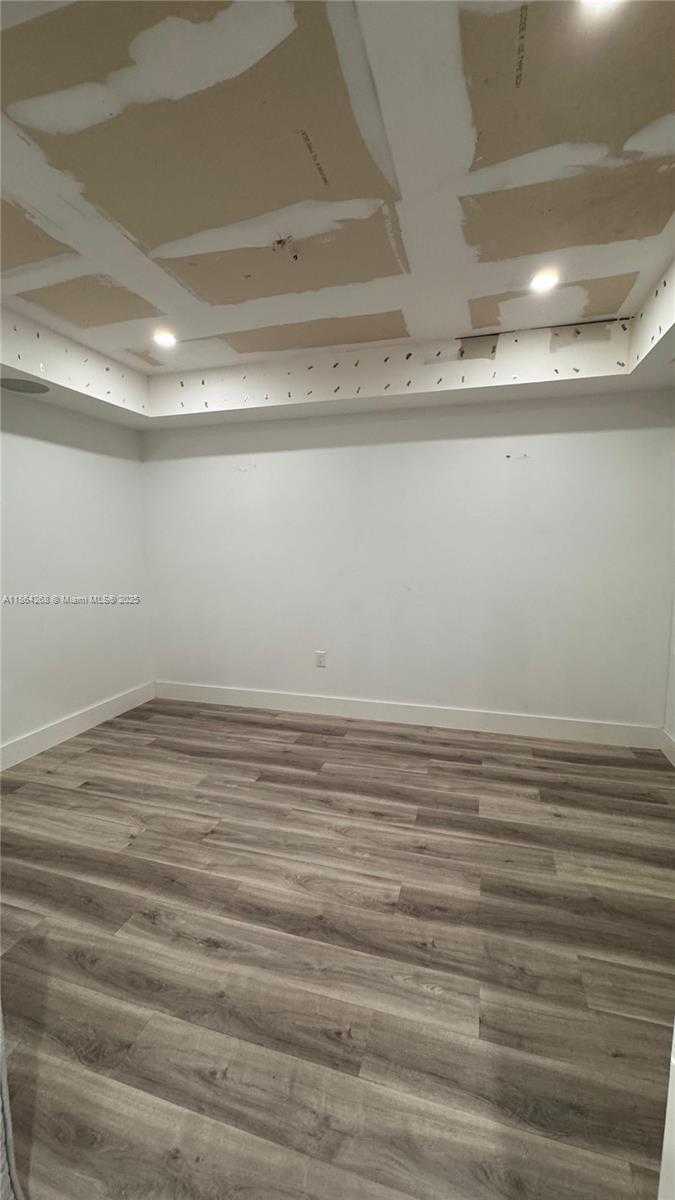 Small Image of 6727 SHERIDAN ST, Hollywood Number 40