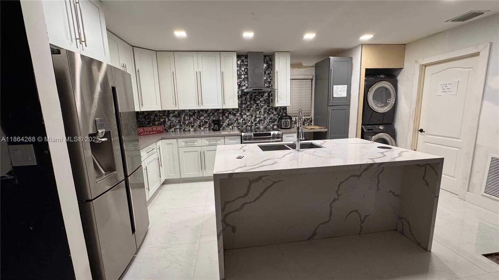 Small Image of 6727 SHERIDAN ST, Hollywood Number 9