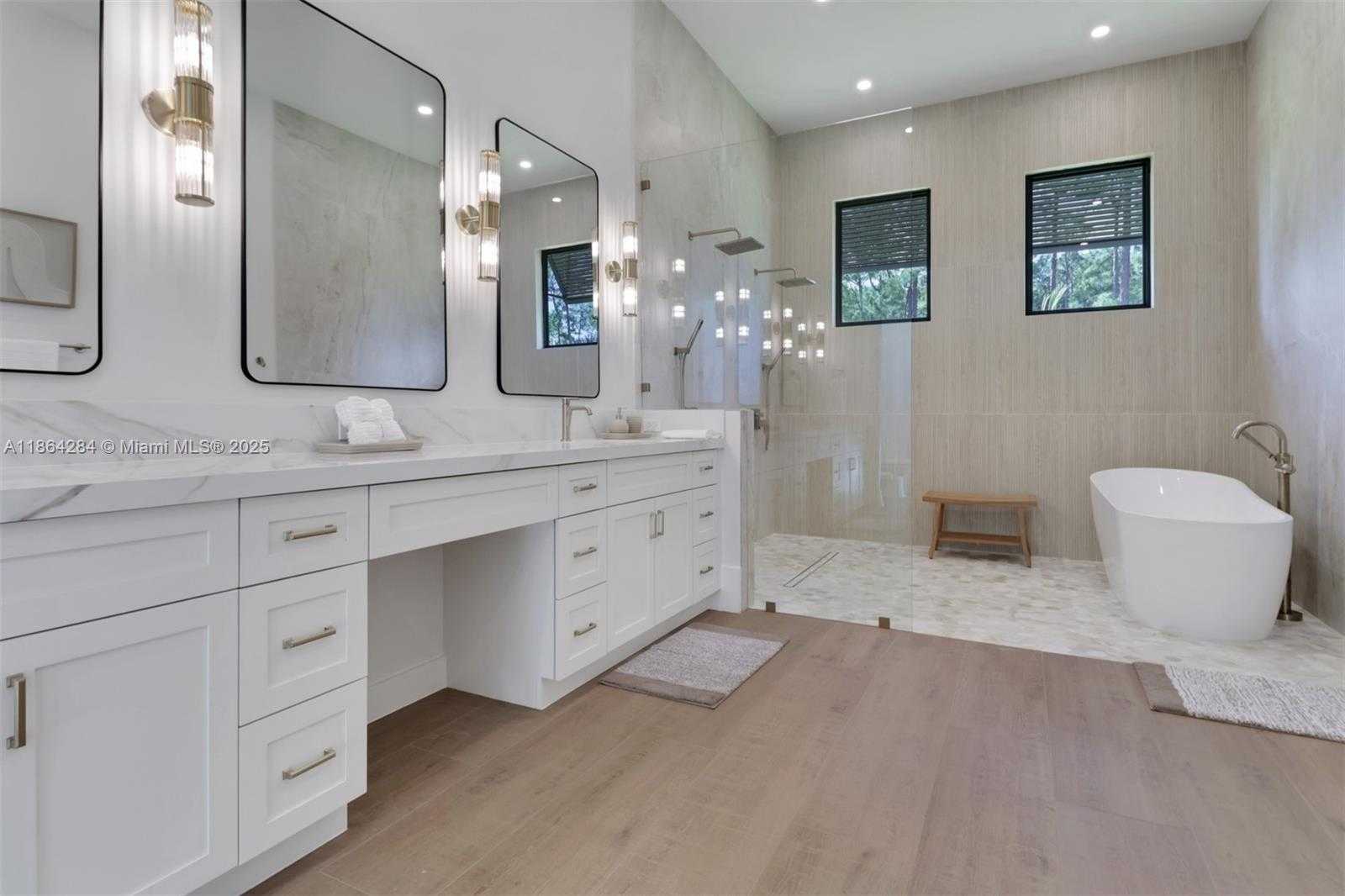 Small Image of 4987 MAHOGANY RIDGE DR, Naples Number 22