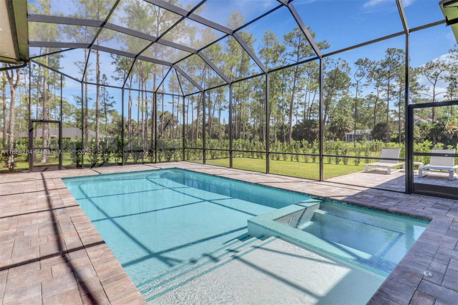 Small Image of 4987 MAHOGANY RIDGE DR, Naples Number 37