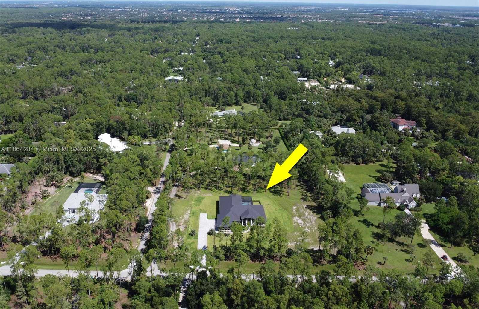 Small Image of 4987 MAHOGANY RIDGE DR, Naples Number 47