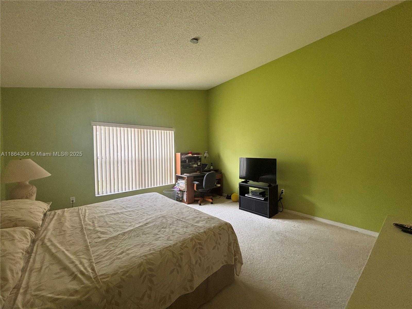 Small Image of 18581 NORTH WEST 23RD ST, Pembroke Pines Number 18